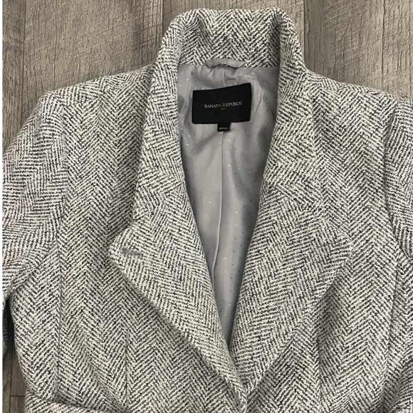 Banana Republic Women's Black White Tweed Herringbone Belted Wrap Coat - Picture 9 of 11